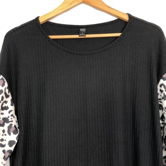 Emery Rose Woman Long Sleeve Black Animal Print Round Neckline Top Size L - Picture 4 of 11